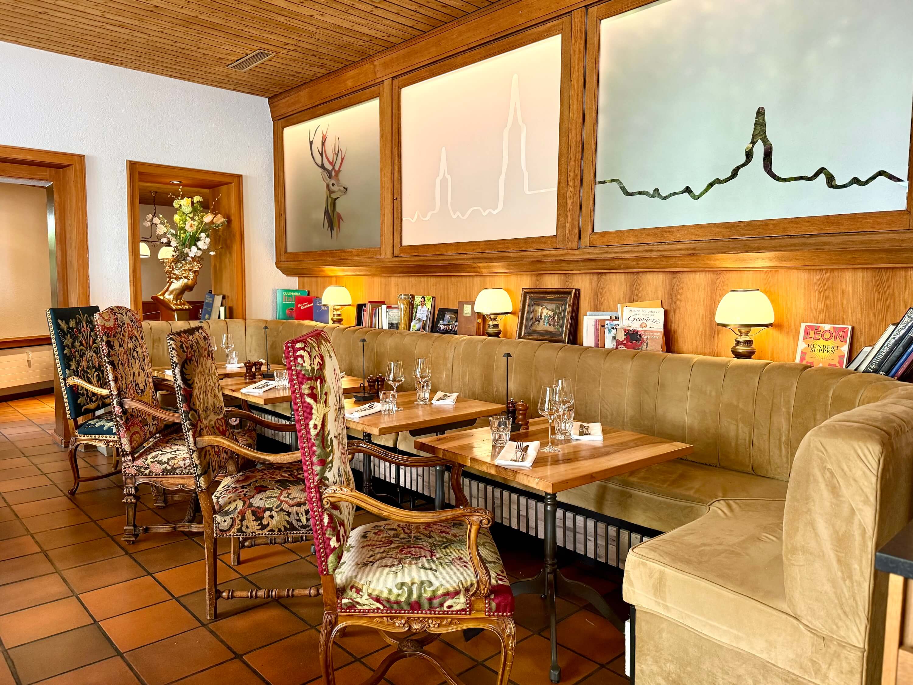 Beaulieu restaurant — ambience